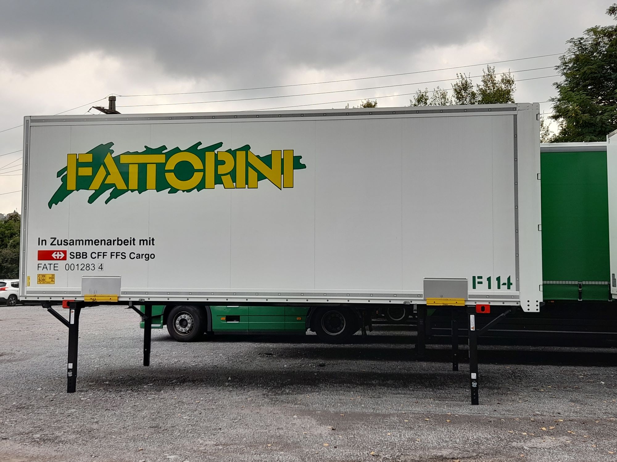 fattorini-trailer-bahn-2.jpg